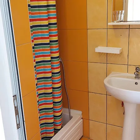 Pensjonat Vila Leonard *